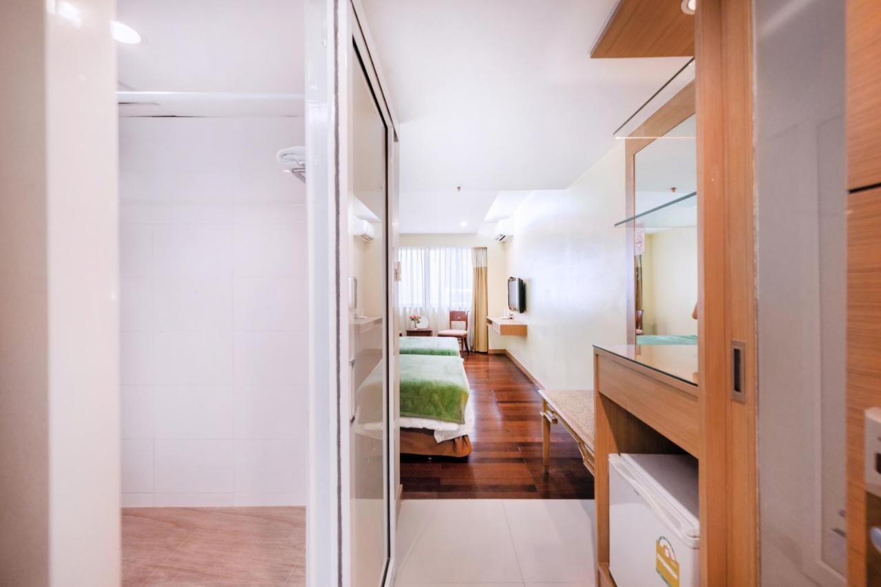 P2 Boutique Hotel Bangkok Exterior photo
